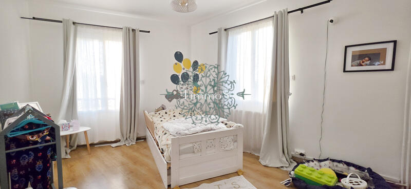 Maison - 146 m² - 6 pièces