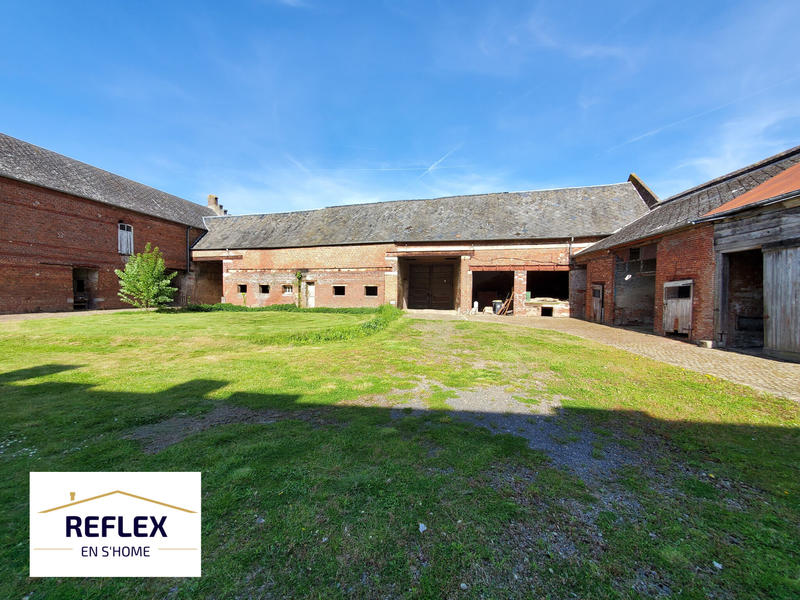 Propriété - 900 m² - 30 pièces