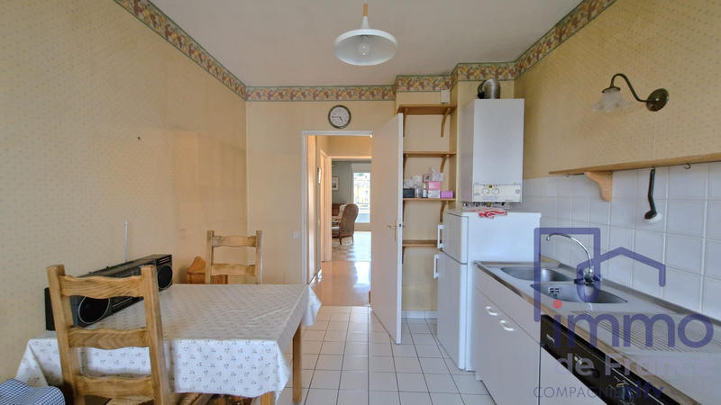 Appartement - 106 m² - 5 pièces