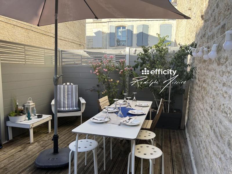 Appartement - 120 m² - 5 pièces