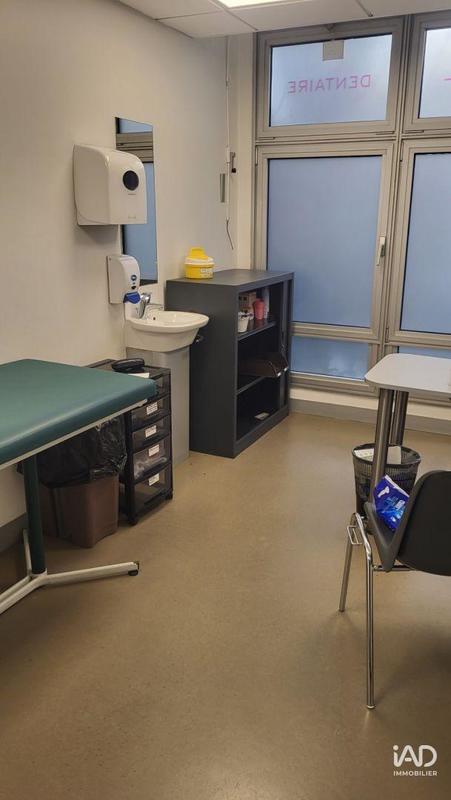 Local commercial - 875 m²