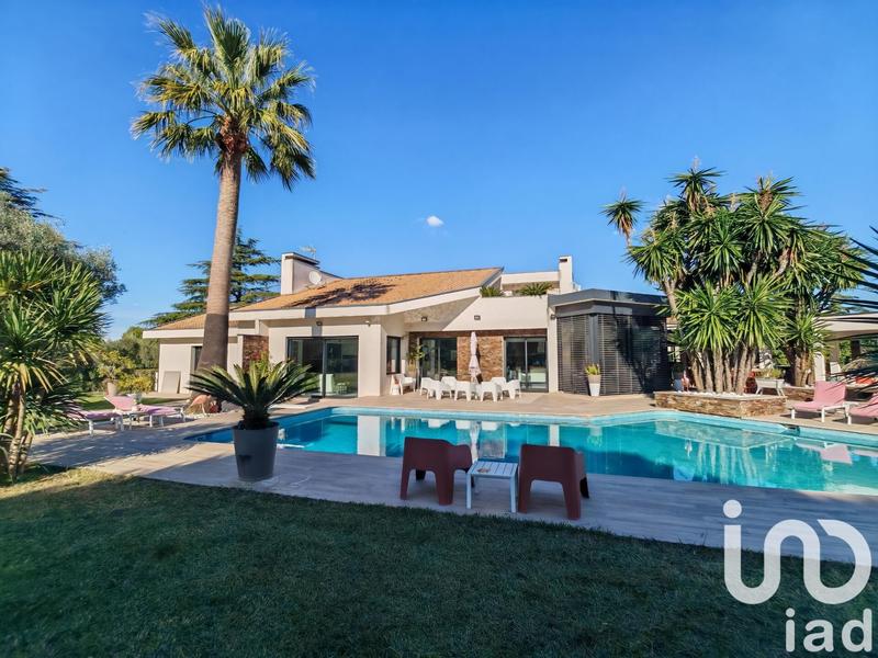 Maison - 350 m² - 7 pièces