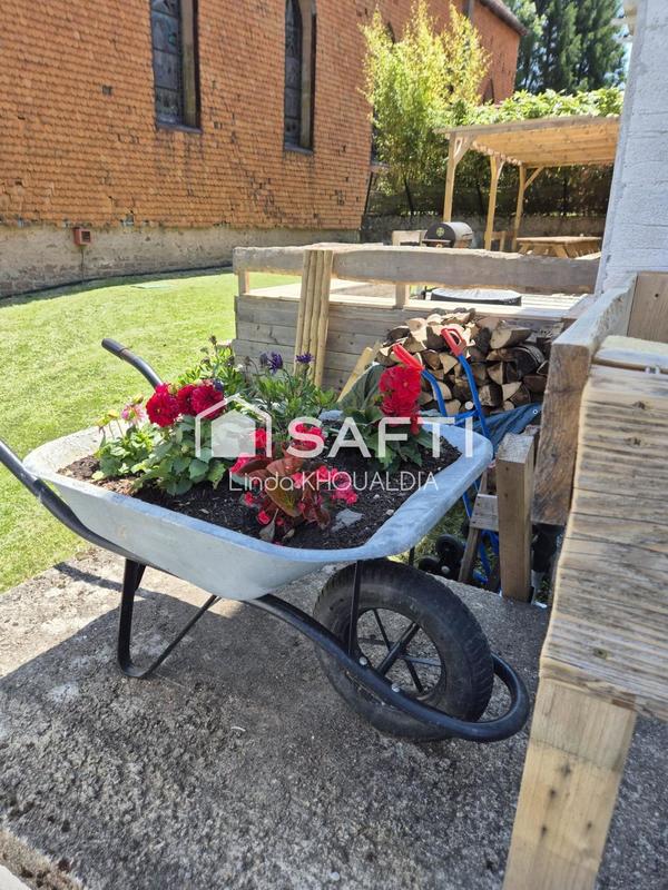 Maison - 251 m² - 7 pièces