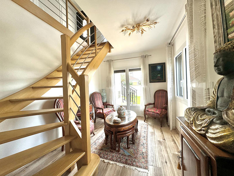 Maison - 171 m² - 5 pièces