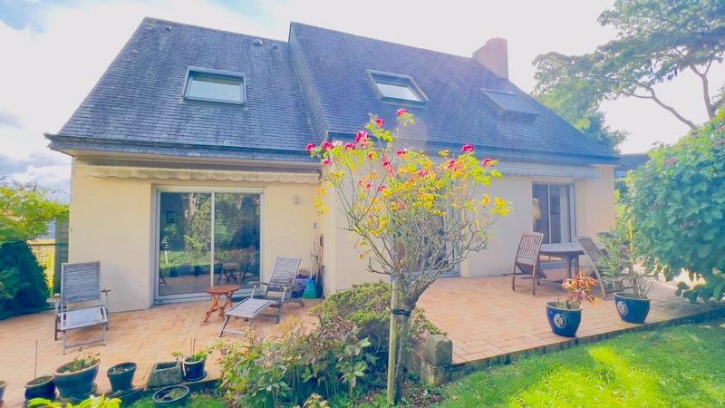 Maison - 152 m² - 8 pièces