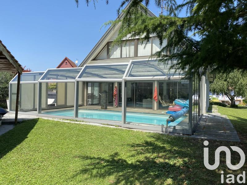 Maison - 179 m² - 7 pièces