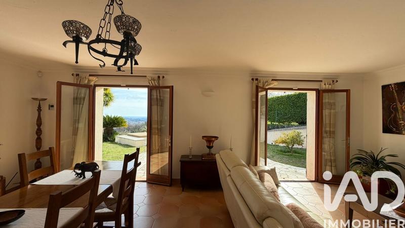 Maison - 105 m² - 4 pièces