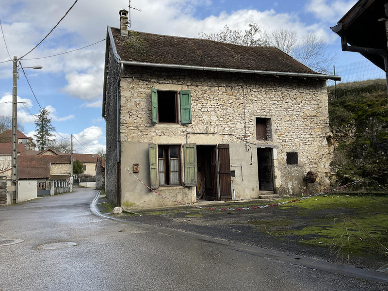 Maison de village - 80 m² - 4 pièces