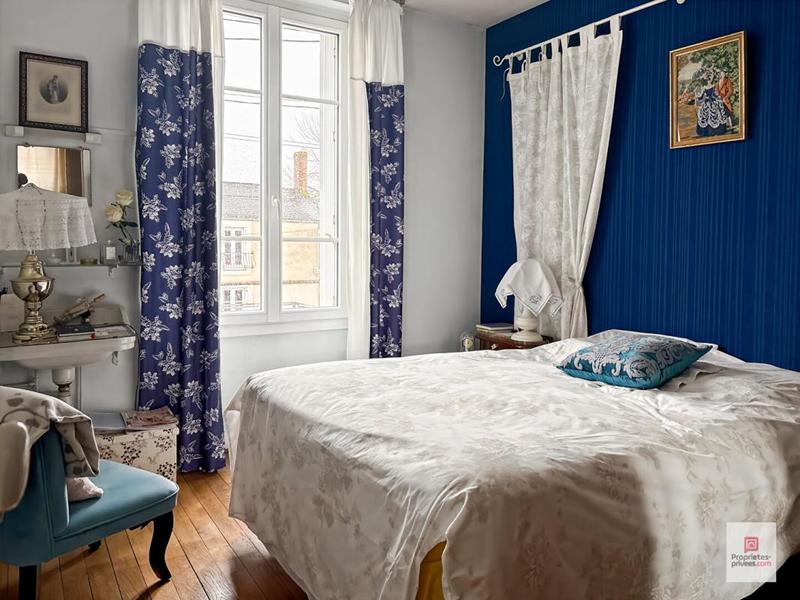 Maison - 128 m² - 8 pièces