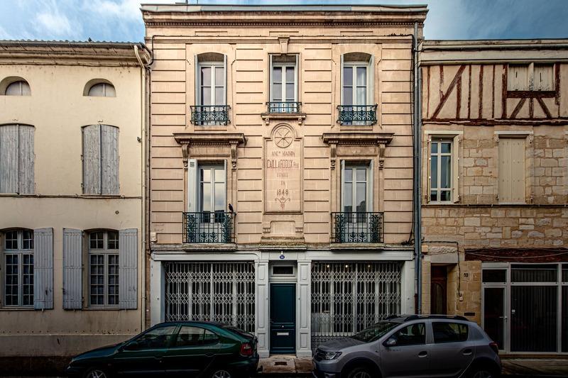 Maison de ville - 219 m² - 8 pièces