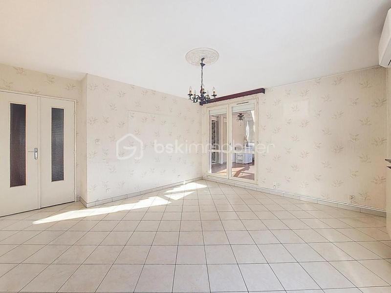 Appartement - 85 m² - 4 pièces