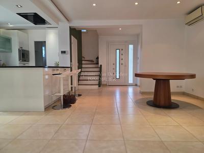 Villa - 120 m² - 5 pièces