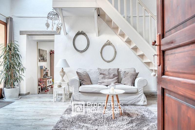 Maison - 183 m² - 9 pièces