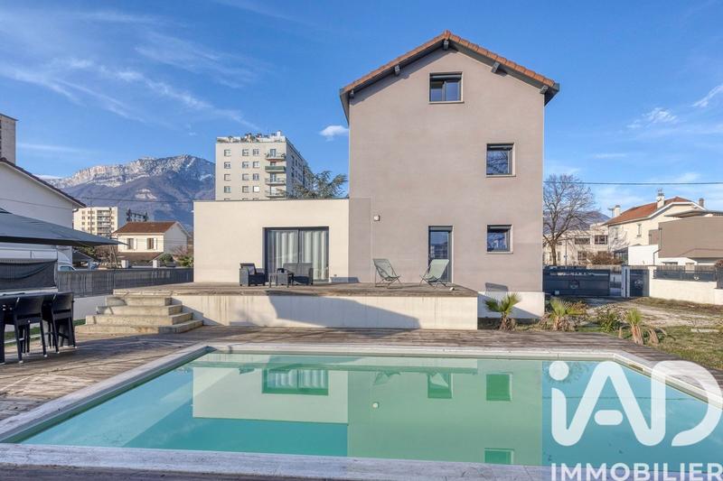 Maison - 149 m² - 5 pièces