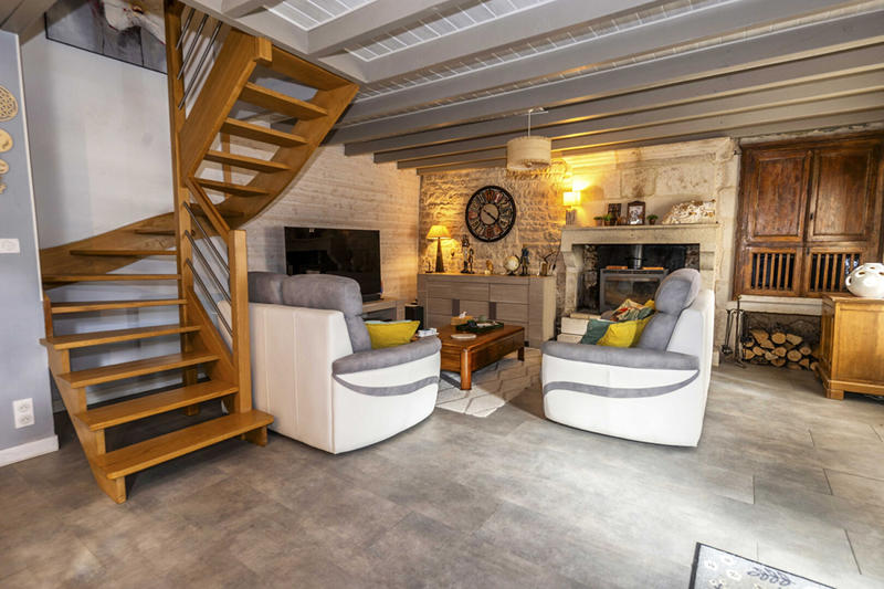 Maison - 161 m² - 6 pièces