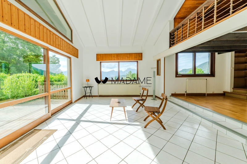 Maison - 200 m² - 8 pièces