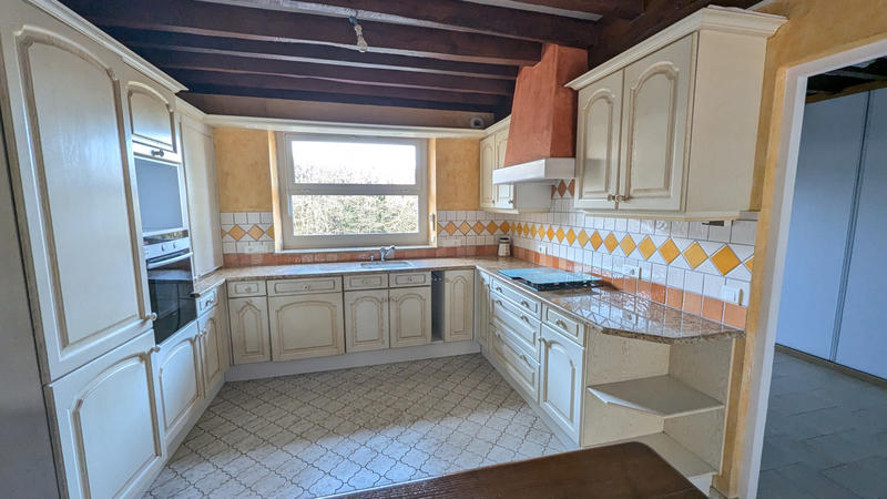 Maison - 170 m² - 7 pièces