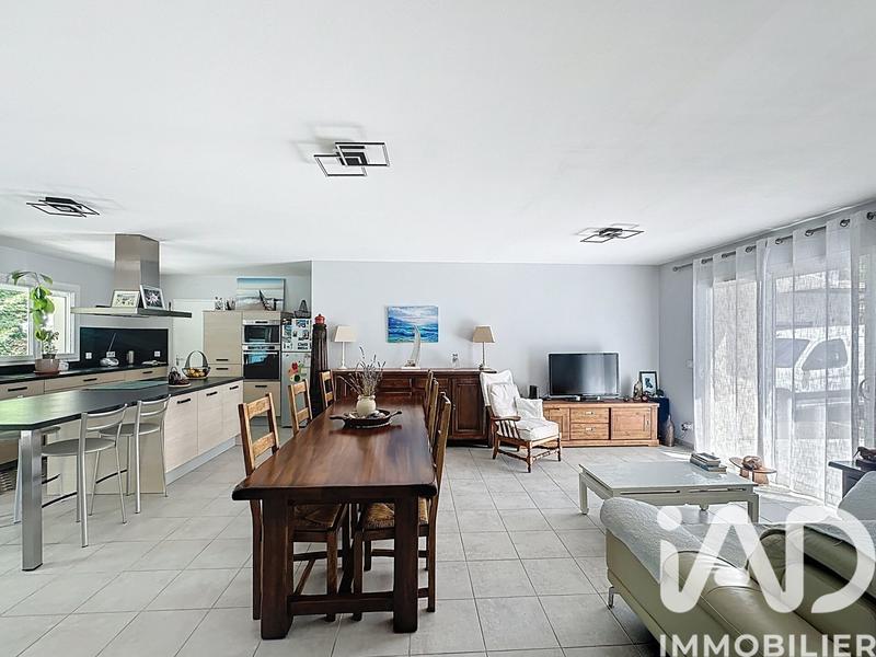 Maison - 106 m² - 5 pièces