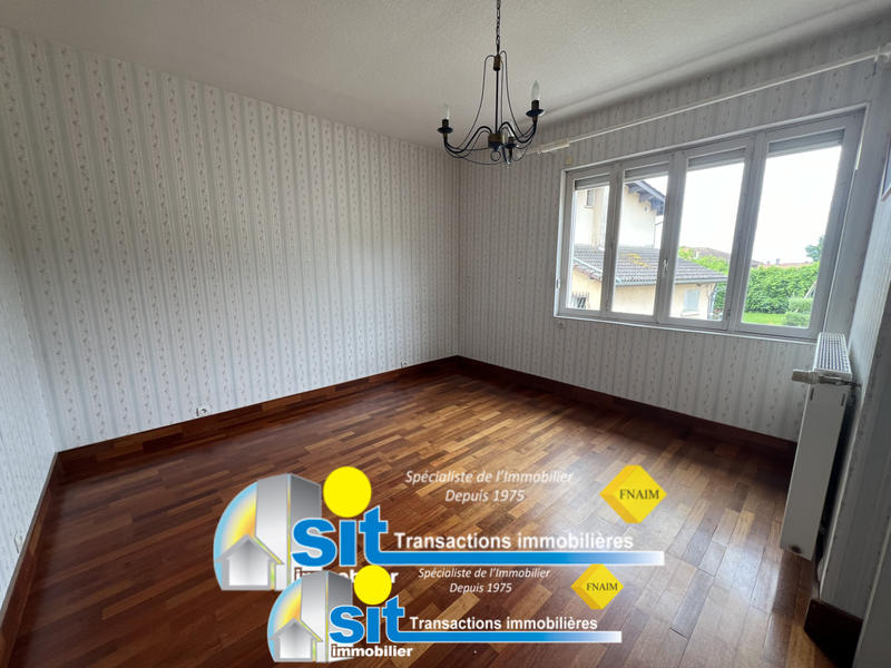 Maison - 176 m² - 8 pièces