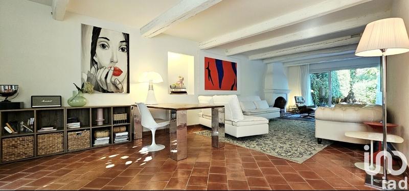 Maison - 280 m² - 5 pièces