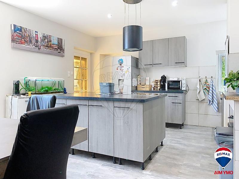 Maison - 93 m² - 5 pièces