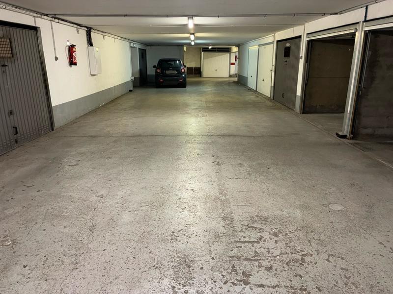 Parking / Garage - 14 m²
