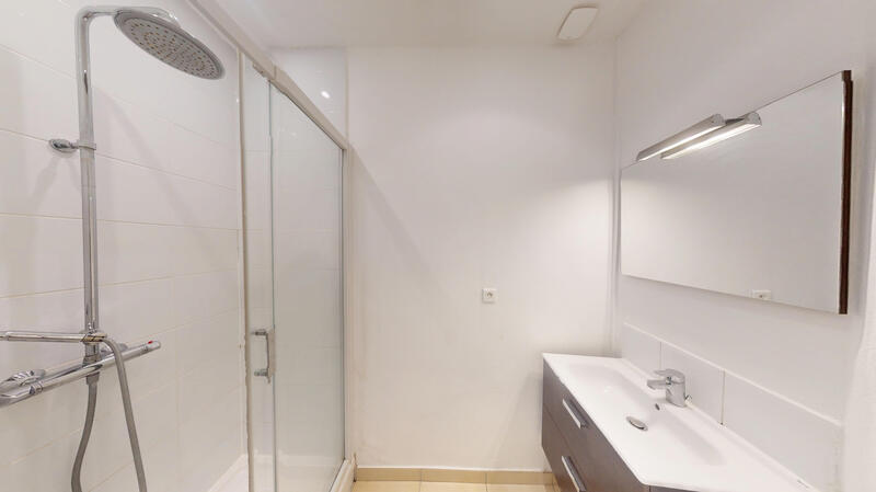 Appartement - 80 m² - 4 pièces