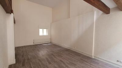 Appartement ancien - 112 m² - 3 pièces