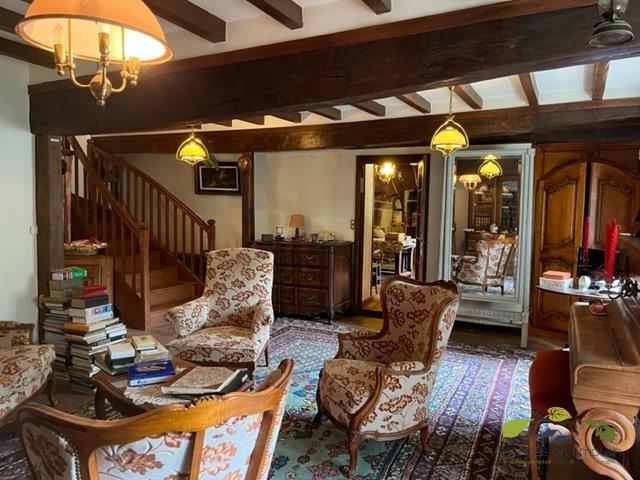 Demeure - 145 m² - 7 pièces