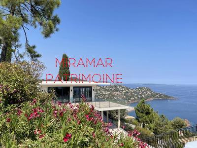 Villa - 185 m² - 6 pièces