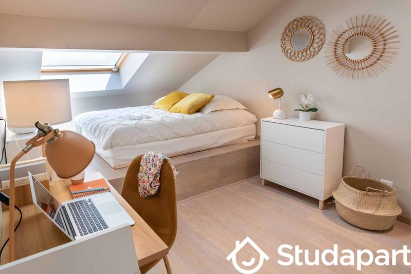 Chambre - 12 m² - 1 pièce