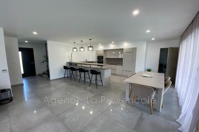 Maison contemporaine - 135 m² - 4 pièces