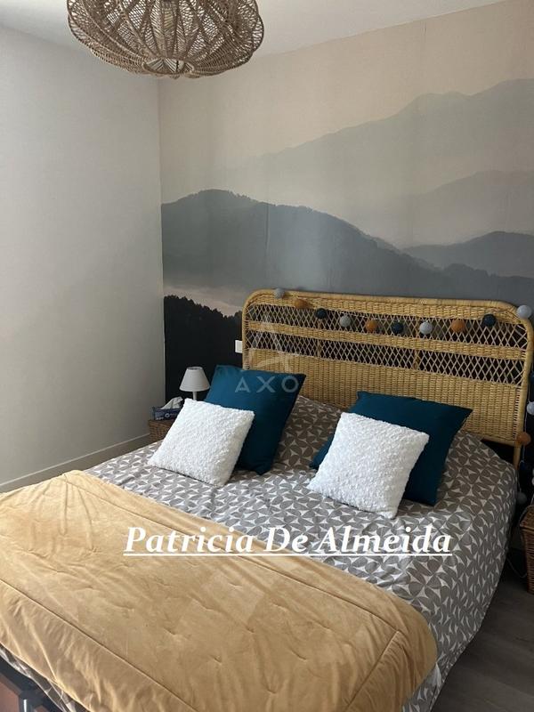 Maison jumelée - 92 m² - 4 pièces