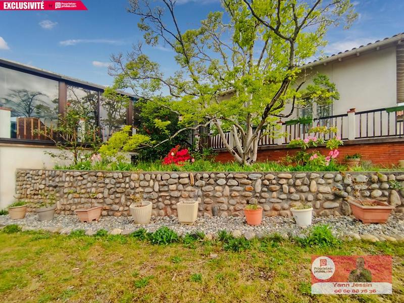 Maison - 180 m² - 6 pièces