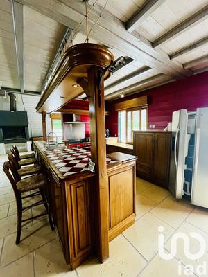 Maison - 337 m² - 12 pièces