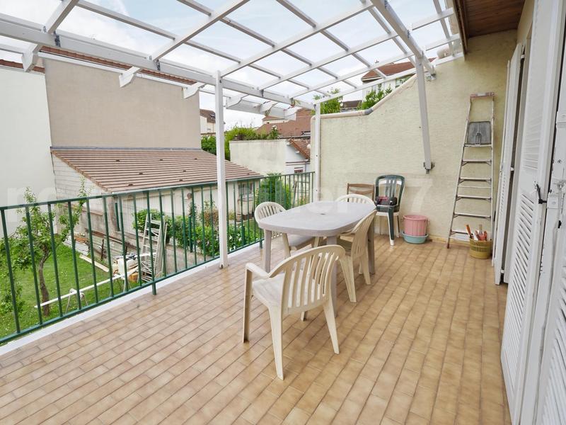 Maison traditionnelle - 154 m² - 7 pièces