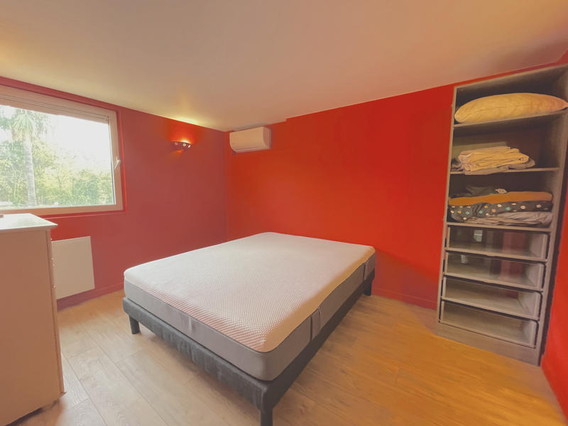 Appartement - 99 m² - 4 pièces