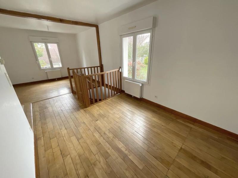 Maison - 98 m² - 5 pièces