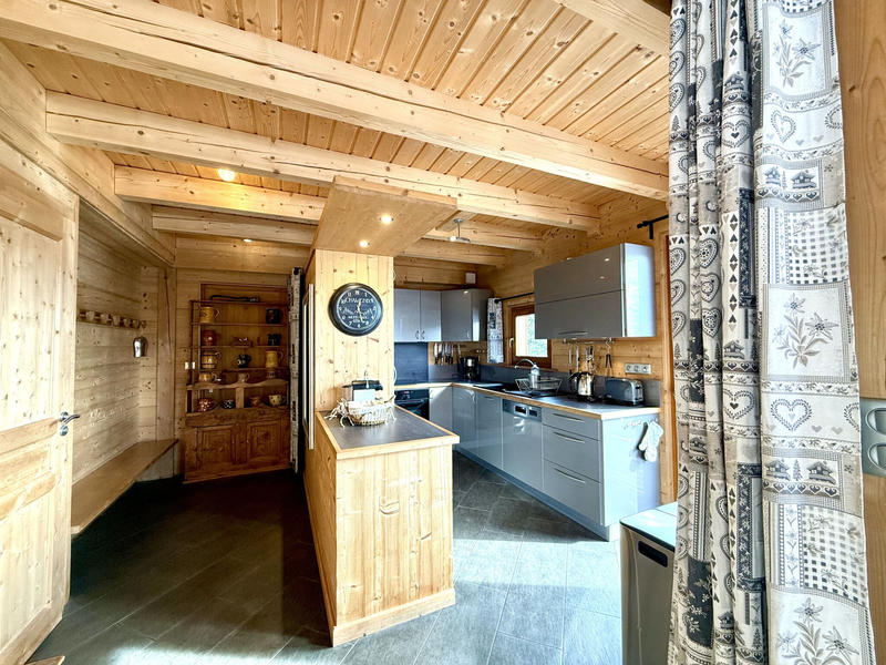 Châlet - 192 m² - 7 pièces