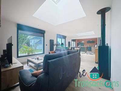 Maison - 105 m² - 4 pièces