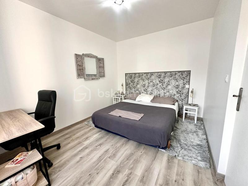 Maison - 291 m² - 11 pièces