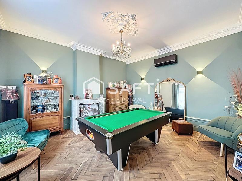 Maison - 188 m² - 7 pièces