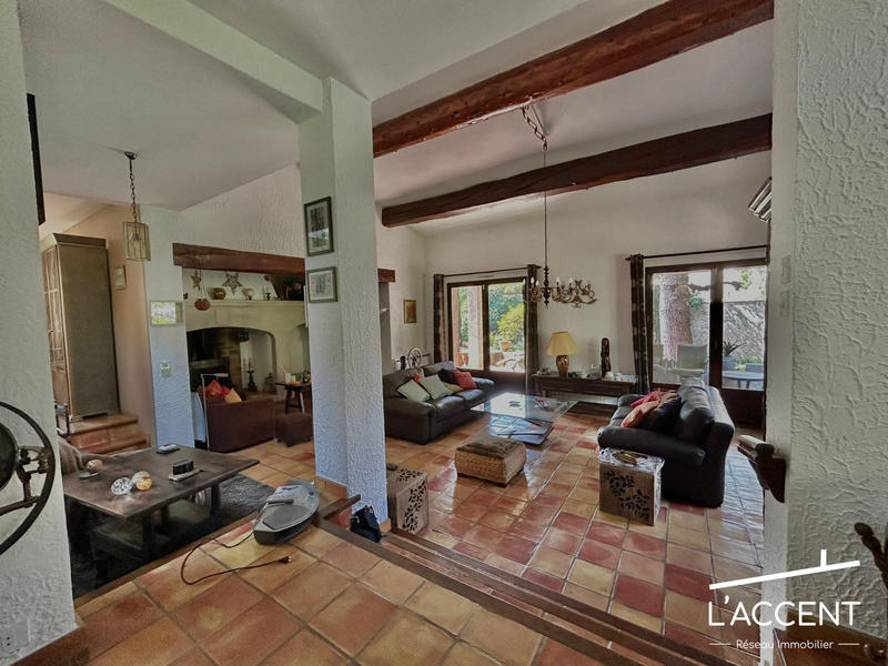 Villa - 230 m² - 7 pièces