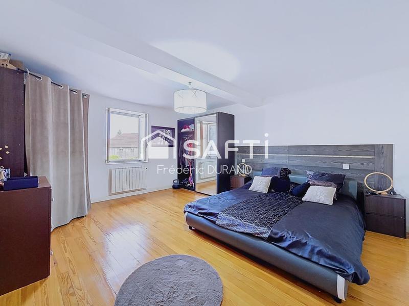 Maison - 141 m² - 5 pièces