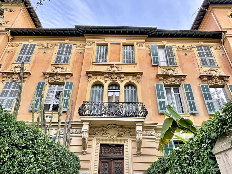 Appartement - 141 m² - 5 pièces