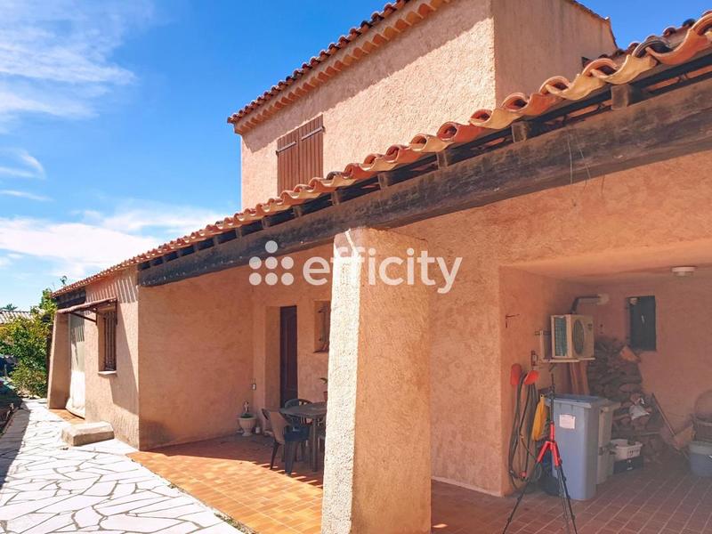 Maison - 186 m² - 8 pièces