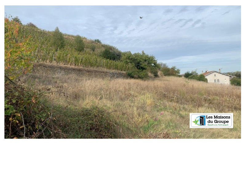 Terrain constructible - 1 070 m²