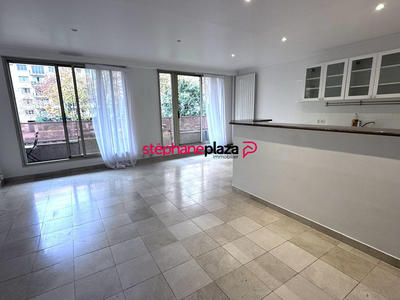 Appartement - 75 m² - 3 pièces