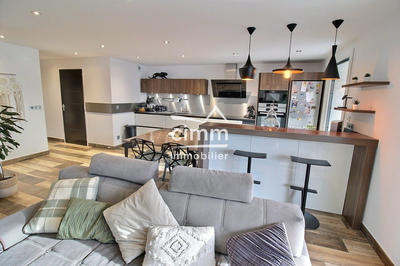 Appartement - 86 m² - 4 pièces