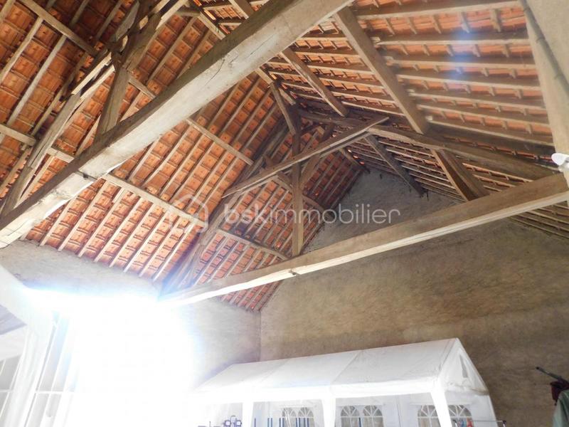 Corps de ferme - 437 m² - 16 pièces